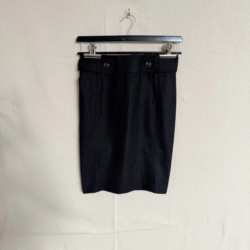 Bebe Black Pencil Skirt Button Waist Detail‎ Career Workwear Size 2